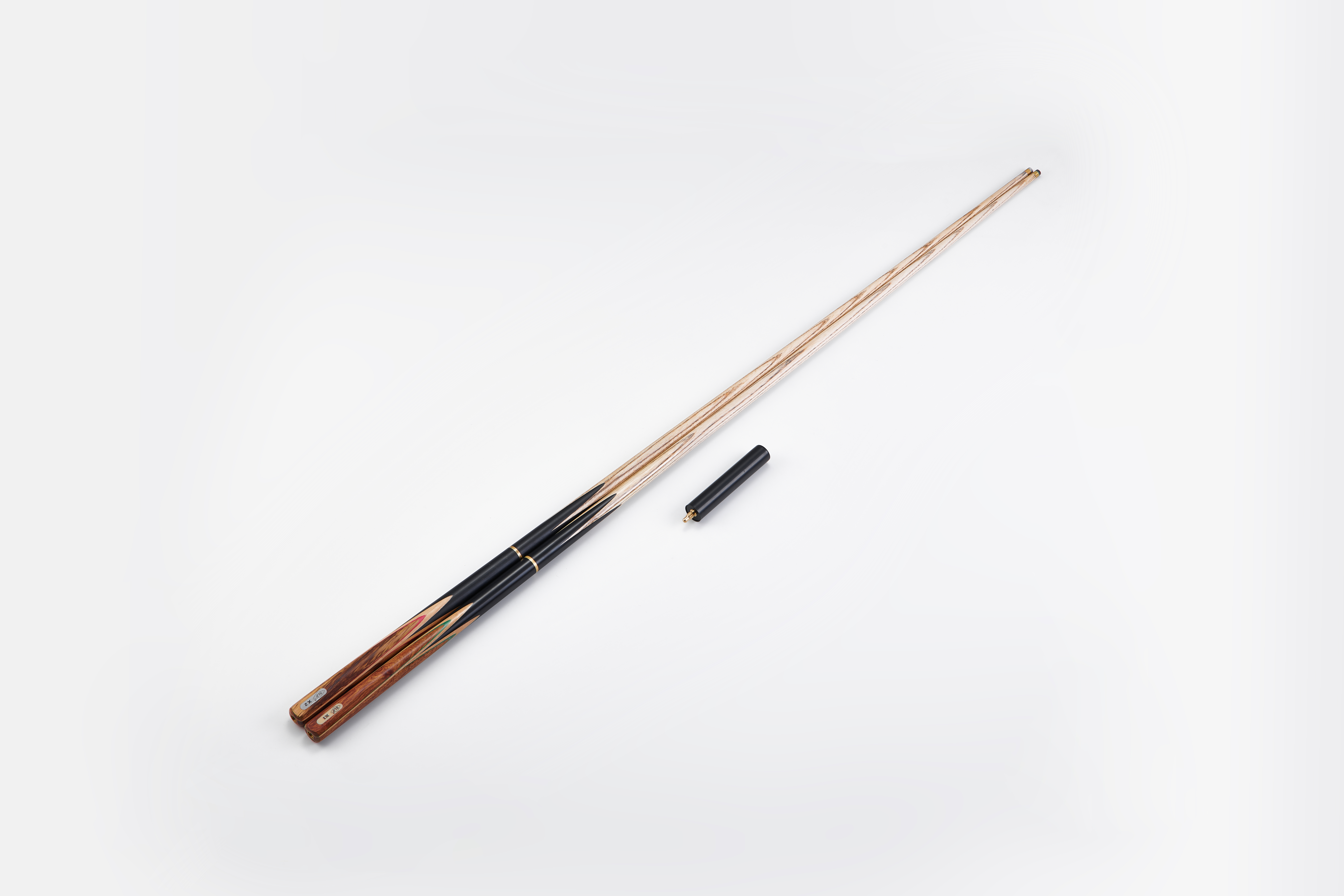 What is the Difference Between a Snooker Cue and a Pool Cue?